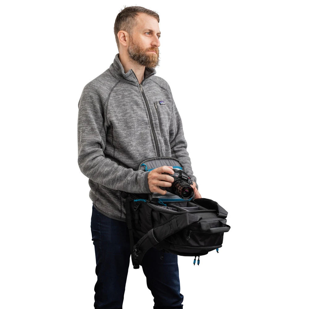 Shootout 14L Slim Backpack - Black 5 Shootout 14L Slim Backpack - Black - Image 3